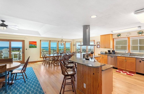 South Nags Head House | 7080 Cool Breeze * Pool * Elevator * Dog Friendly