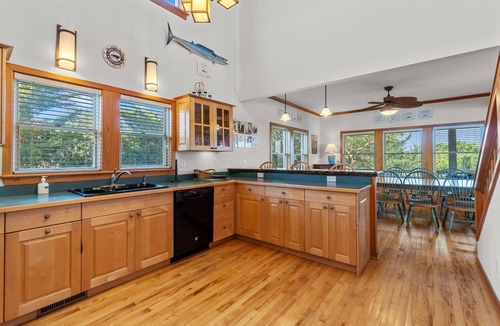 Brigands' Bay House | 7825-The Carolina Moon, | Canalfront | Frisco | Sleeps 8