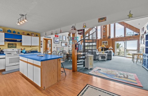 Frisco House | 7828-Fantastic Frisco, Views of the Sound, Sun Deck, Fido Friendly, Sleeps 8.