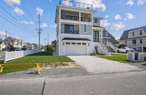 Bethany Beach House | 7BR Beach House w/Elevator & Wolf Kitchen