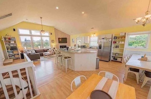 Ocean Sands House | 7BR Walk-to-Beach Corolla Home Hot Tub Family-Friendly Sleeps 16+