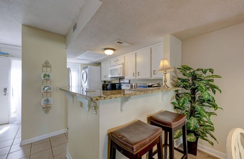 Hilton Head Island Villa | 8 Hilton Head Cabanas: So Close to the beach! 2 BR Villa. Free Bikes, Pool