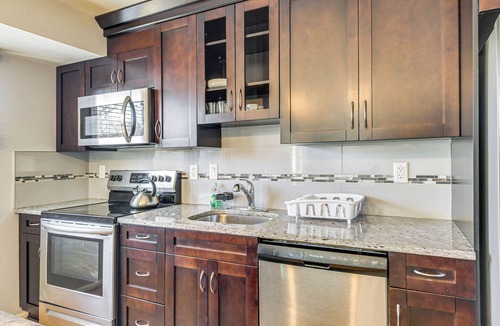 Fort Washington House | 8 Mi to Nat'l Harbor: Family Home in DC Suburbs