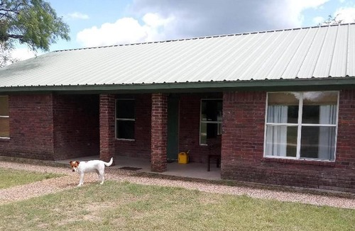 Hamilton House | 800 acre infested with wildlife !