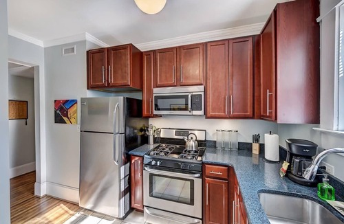 Dilworth Condo | 800 Magnolia: 2 Units, Chic 4BR w/Porch
