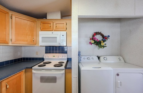 Myrtle Beach Cabin | 8101 Seascape Deluxe- Sleeps 8