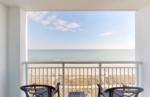 Myrtle Beach Condo | 8th-floor oceanfront condo with beach views, balcony, hot tubs, pools, gym, AC