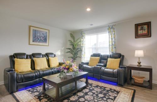 Durham House | 9 Mi to Duke University: Spacious Home w/Yard!