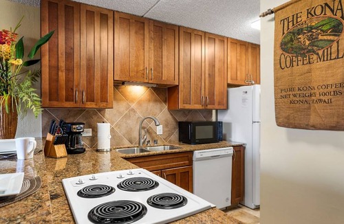 Historic Kailua Village Condo | 98 m² Condo ∙ 1 bedroom ∙ 2 guests