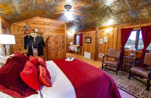 Fredericksburg Bed & Breakfast | A Barn At The Quarry