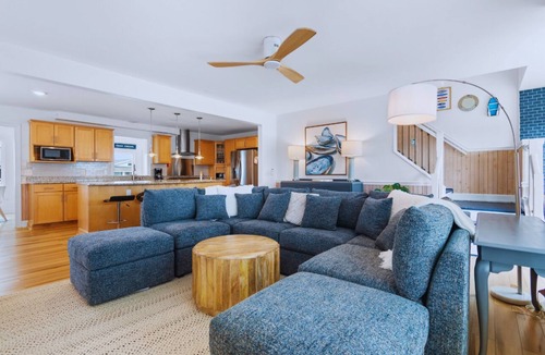 Sunset Beach House | A Hale Mary-Where Every Stay Feels Legendary. Canal-Front 4BDRM/4BA