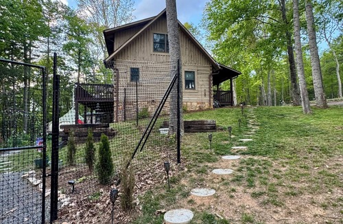 Galax Cabin | A Hopeful Mountain - 10 mins from Galax & the Blue Ridge Parkway!