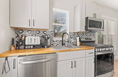 North Waco House | A nice Hacienda in central Waco!