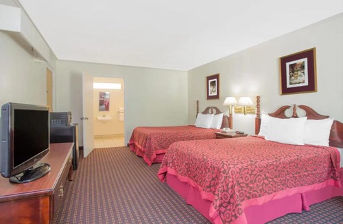 Milledgeville Hotel | A Red Dot Inn