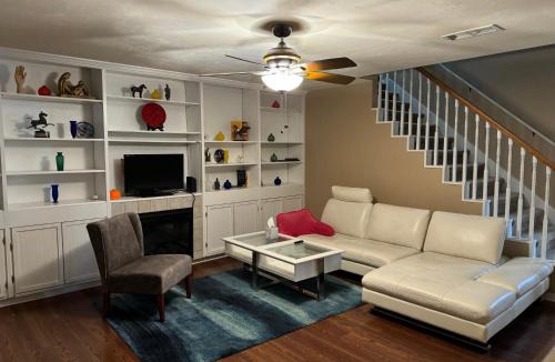 Gainesville House | A stylish and Comfy Place to Stay
