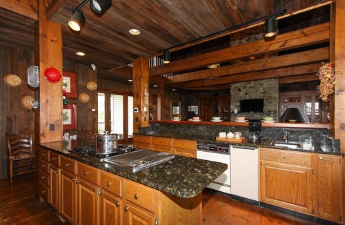 Taylors Island Cabin | A Vacation Away From It All-Family And Pet Friendly