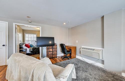 Charlotte House | 'AAG's Comfort Zone' Guesthouse 5 Mi to UNCC!