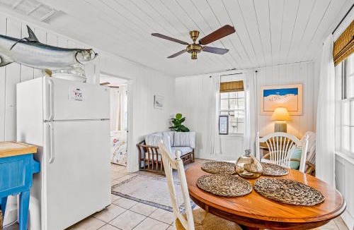 Atlantic Beach House | AB136 Charming Cottage