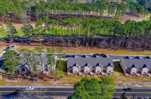 Southern Pines House | Aberdeen Rental on Golf Course 2 Mi to Downtown!