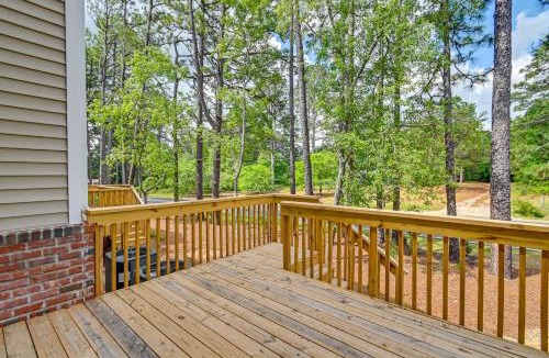 Southern Pines House | Aberdeen Townhome Near Downtown Southern Pines!