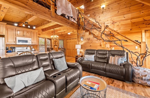Cleveland Cabin | Above & Beyond - Cabin w/Massive Views Near Helen
