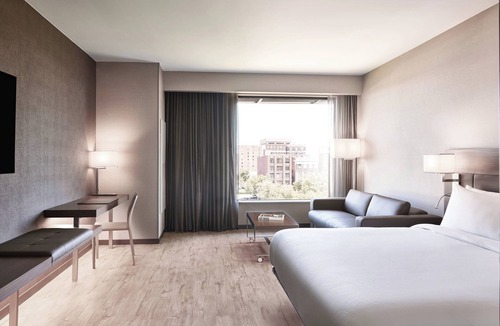 Columbus Hotel | AC Hotel by Marriott Columbus Downtown
