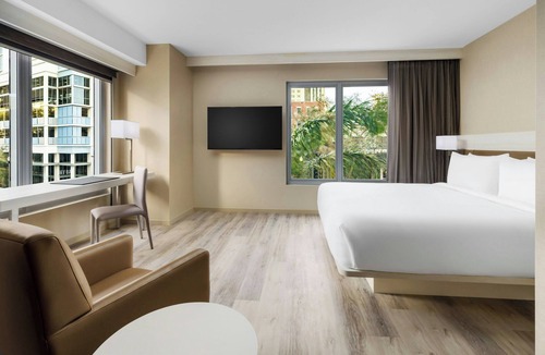 Spartanburg Hotel | AC Hotel St. Petersburg Downtown