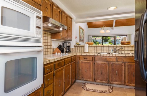 Kahaluu-Keauhou Condo | AC | Resort Amenities | Spacious & Comfortable