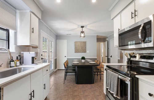 Savannah House | Adorable Bungalow Near Tybee Beach