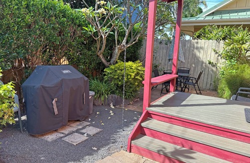 Kuau Cottage | Adorable cottage near small beach