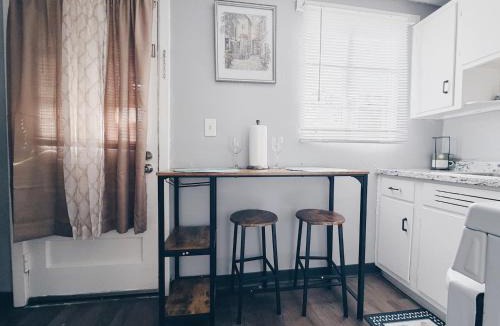Valdosta Apartment | Affordable Bright Studio near SGMC & Downtown