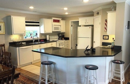 Deltaville House | Affordable Cottage!