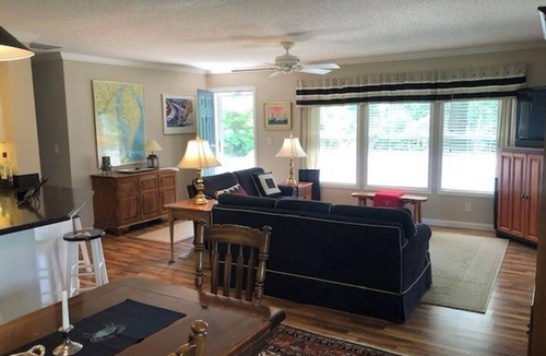 Deltaville House | Affordable Cottage!