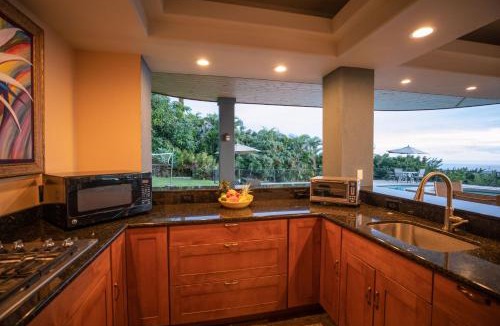 Kalaoa Villa | Affordable Luxury on One Acre