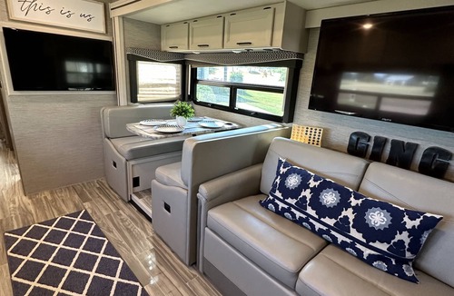 Wellborn House | Aggieland Glamping! Cozy RV with modern comforts. Only minutes from campus.