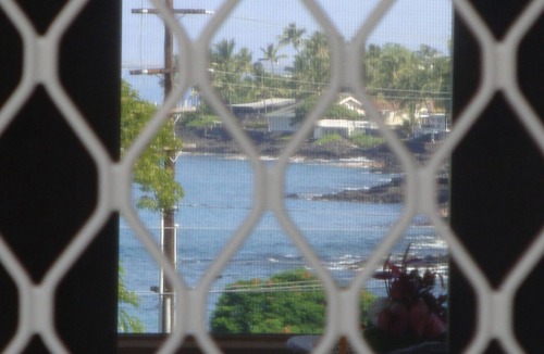 Kahaluu Bay Condo | Ahhhh.Paradise OCEAN VIEWS in Luxurious condo, Snorkeling,Surfing steps awayn