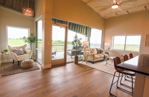 Salado Apartment | Airplane/Hanger 2 bedrooms 2 bathrooms #2