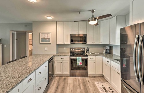 Sneads Ferry Condo | Airy Oceanfront Condo: Beach Views & Pool Access!