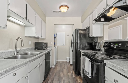 West Arlington House | Alder Stay/3BD Townhome Near AT&T Stadium + FIFA