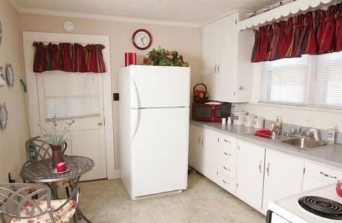 Cana Cabin | Alderman-Worrell Cabin, Enjoy Charming Newly Restored Cabin