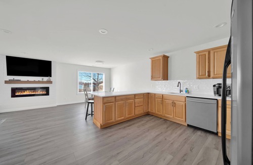 Pearl Beach Apartment | Algonac's Riverview Retreat