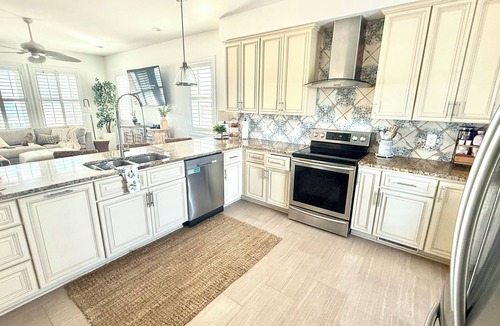 Ocean City Beach House | All‑Inclusive Luxe & Ocean Views Elevator Private Beach Espresso!