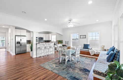 Atlantic Beach House | Allen House - 2nd Row Home in Atlantic Beach - 6 Bedrooms w/Private Bathrooms. *Unobstructed Ocean Views*