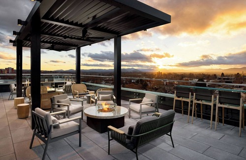 Downtown Asheville Hotel | Aloft by Marriott Asheville Downtown