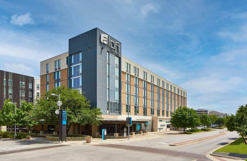 North Burnet Hotel | Aloft by Marriott Austin at The Domain
