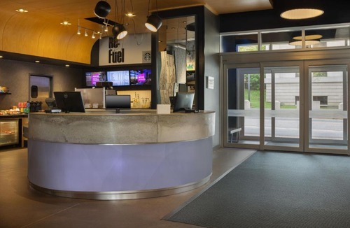 Capitol Hill Hotel | Aloft by Marriott Tallahassee Downtown
