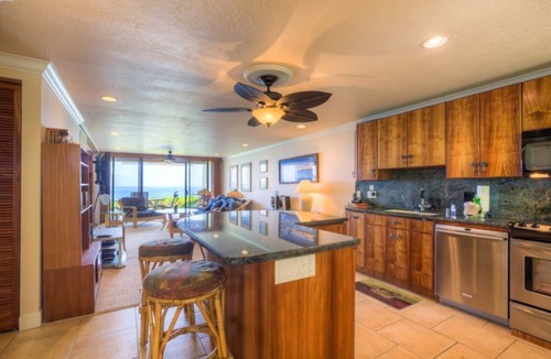 Kahaluu Bay Condo | Aloha Condos, Keauhou Kona Surf and Racquet Club, Condo 1-102, Oceanfront
