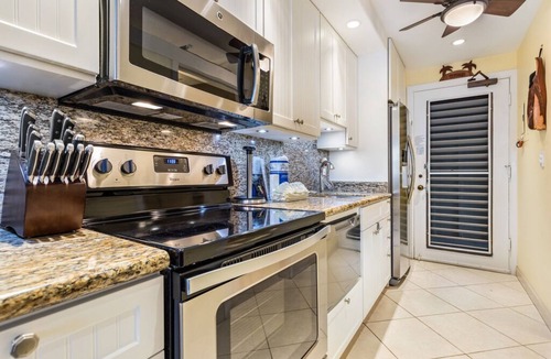 Napili Condo | Aloha Condos, Napili Bay Resort, Condo 108, Beachfront