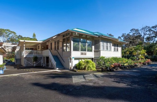Volcano Apartment | Aloha Junction Guesthouse Suites, stay and explore Kilauea Volcano Hawaii