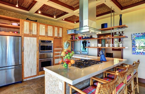 Historic Lahaina Front Street House | Aloha Spirit Maui 2 Bedroom Home by RedAwning